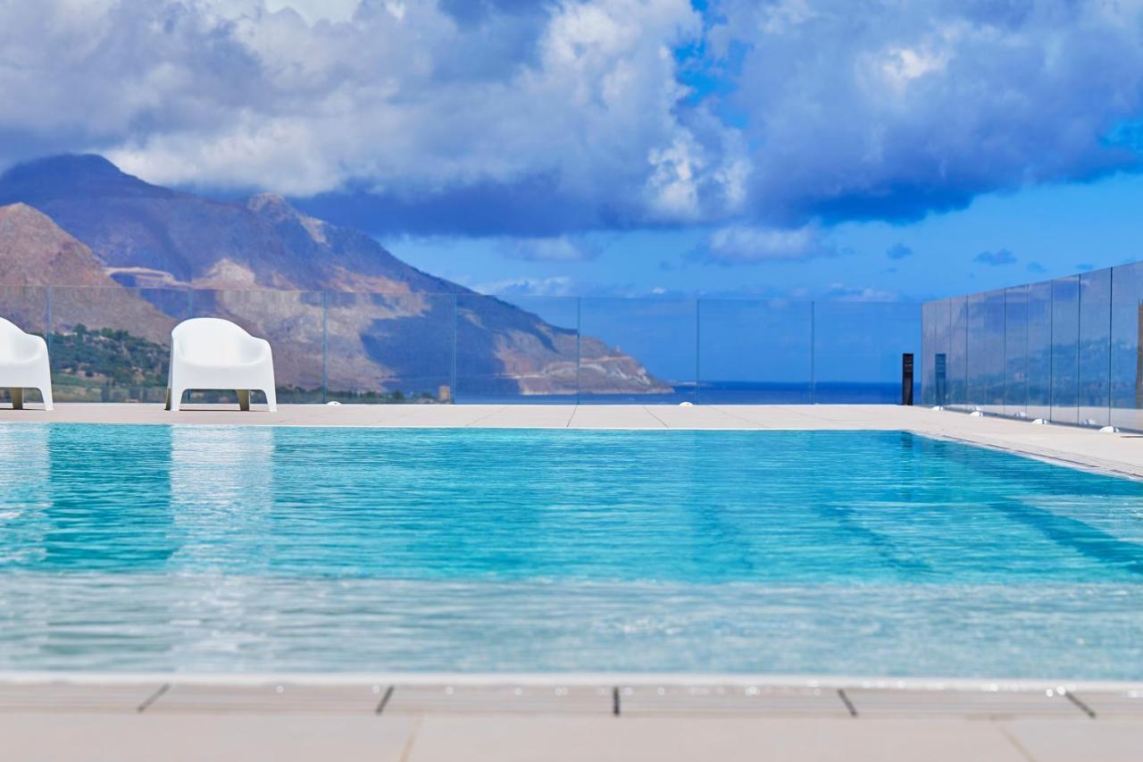 Villa Etesiae カステッランマーレ・デル・ゴルフォ エクステリア 写真